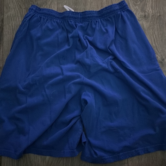 Blue champion shorts - Picture 2 of 2